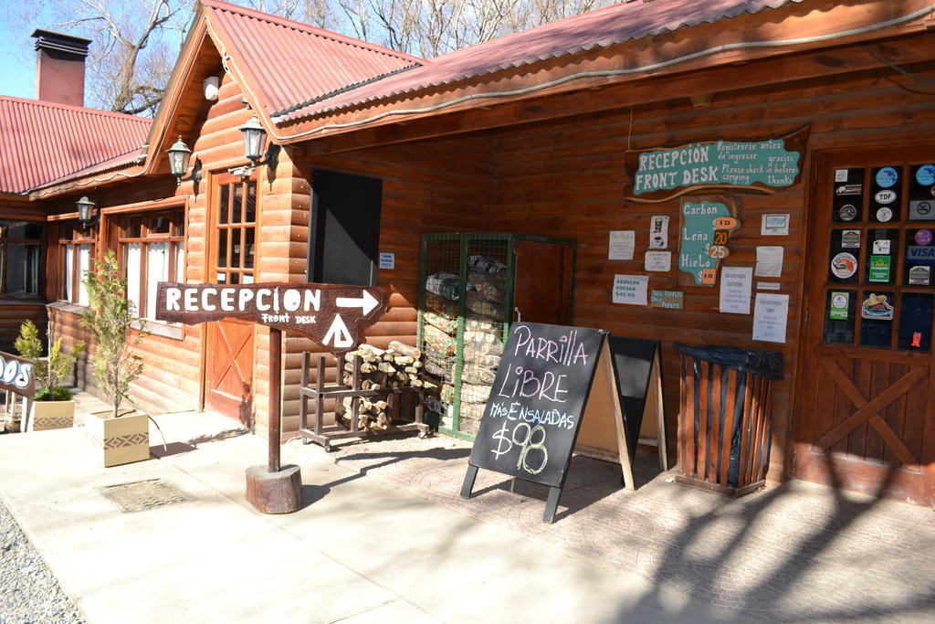 Camping Y Hostal El Ovejero El Calafate Exterior photo