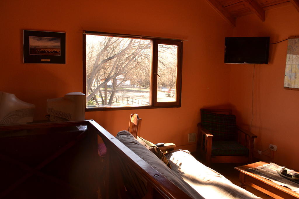 Camping Y Hostal El Ovejero El Calafate Room photo