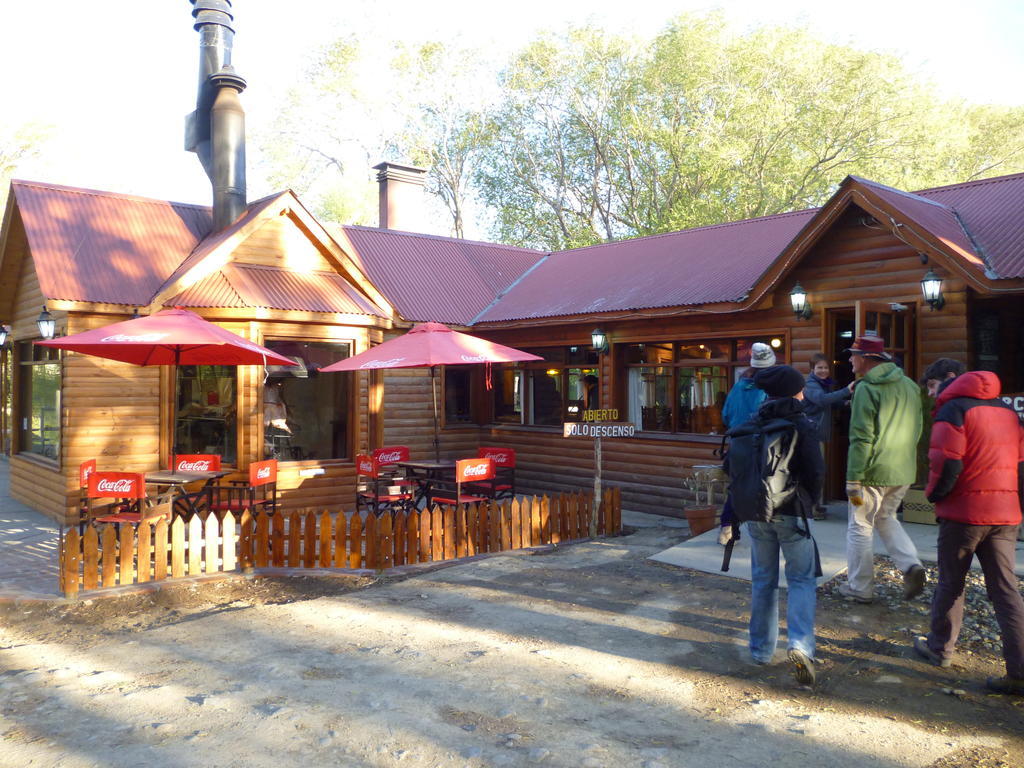 Camping Y Hostal El Ovejero El Calafate Exterior photo