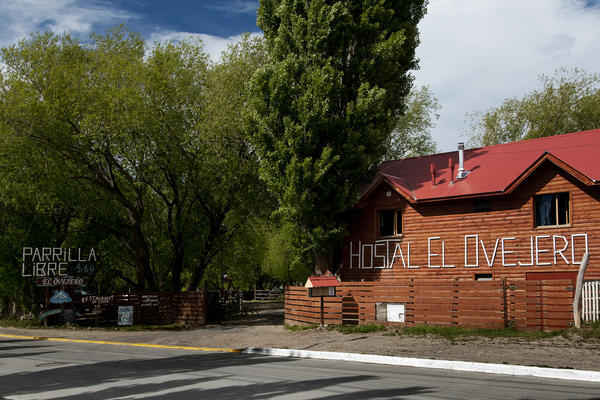Camping Y Hostal El Ovejero El Calafate Exterior photo