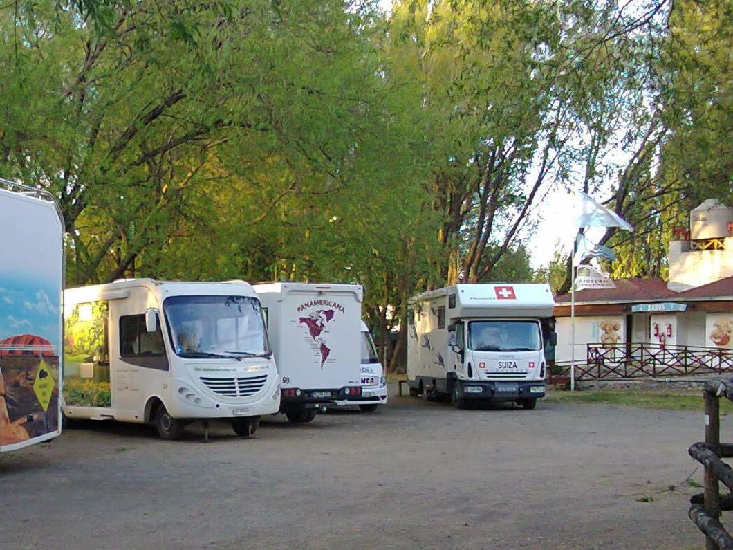 Camping Y Hostal El Ovejero El Calafate Exterior photo